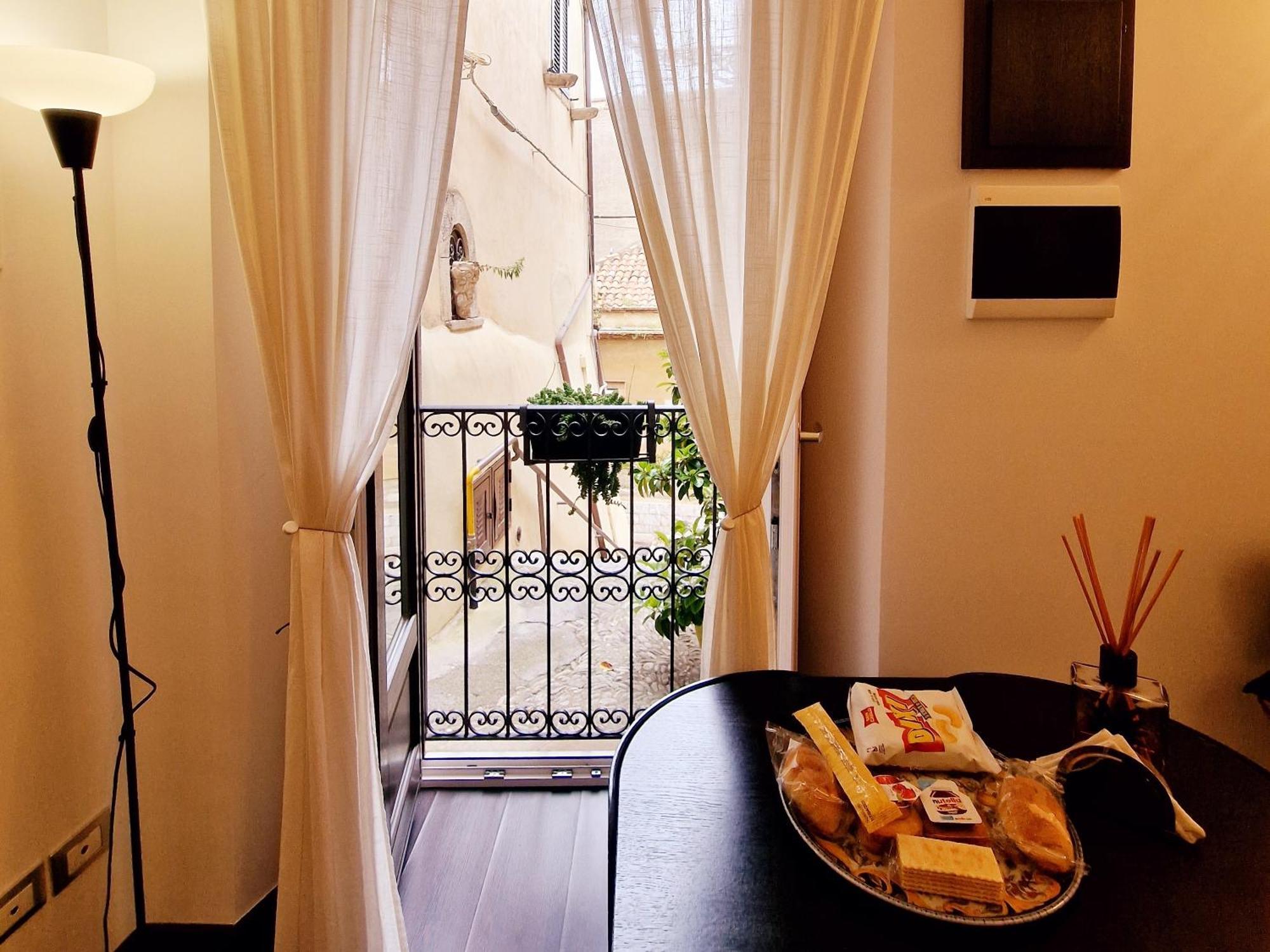 Donna Rosa - Main Avenue Villa ตาออร์มินา ภายนอก รูปภาพ